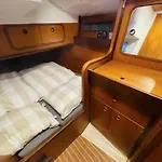 Seilbat 39 Fot I Sentrum Med Hotellkomfort For 6 Pers 船上ホテル フレドリクスタ