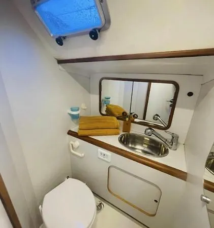 보트호텔 Seilbat 39 Fot I Sentrum Med Hotellkomfort For 6 Pers
